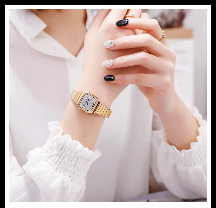 SKMEI Women Sports Watch Top Brands Luxury Waterproof Ladies Watches Small Dial Digital Wristwatch and Bracelet Relogio Feminino