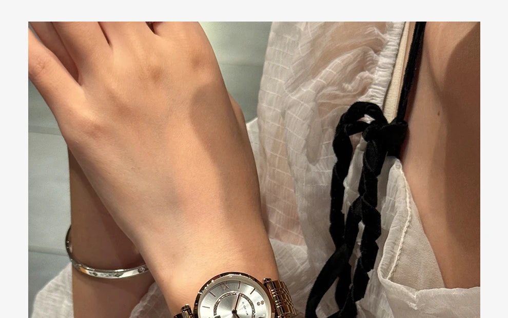 Fashion Couple Watches Stainless Steel Strap Analog Quartz Wristwatches His & Hers Matching Timepieces for Couples